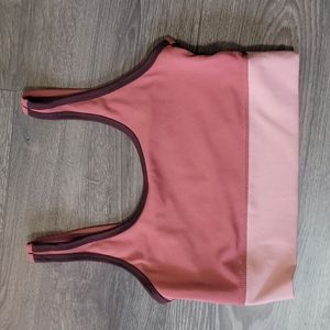 💥HOST PICK💥NWOT Nike Yoga Luxe sport bra size small